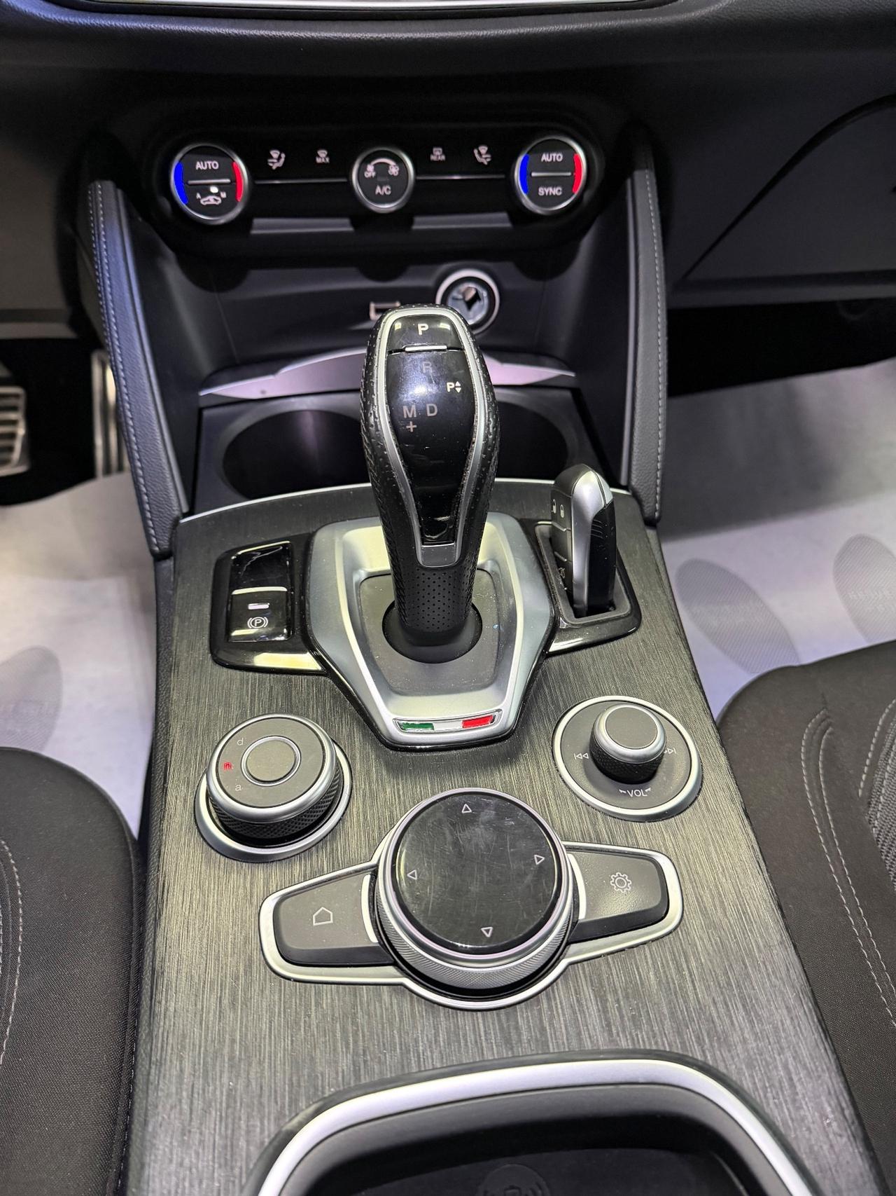 Alfa Romeo Stelvio 2.2 Turbodiesel 160 CV AT8 RWD Sprint 2022