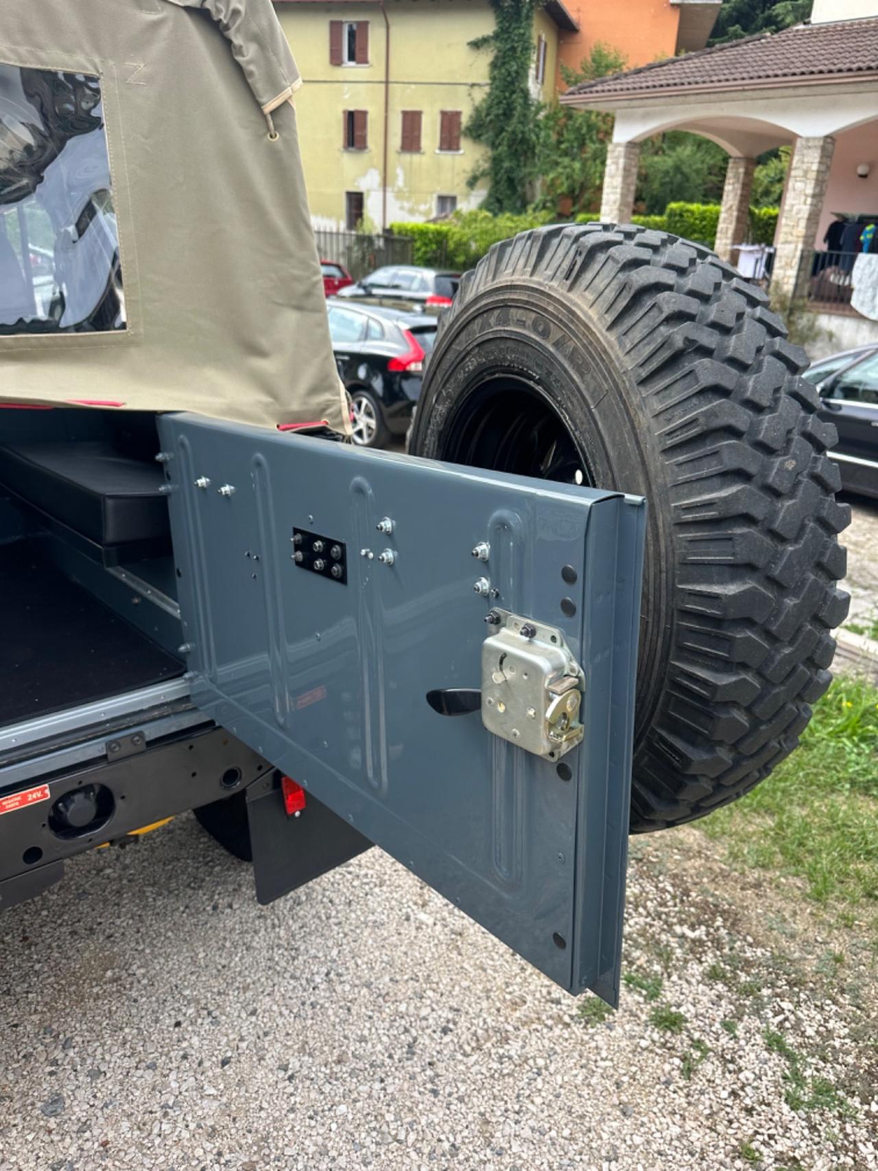 Land Rover DEFENDER 90 2.5 TD300 EX UN SOFT-TOP