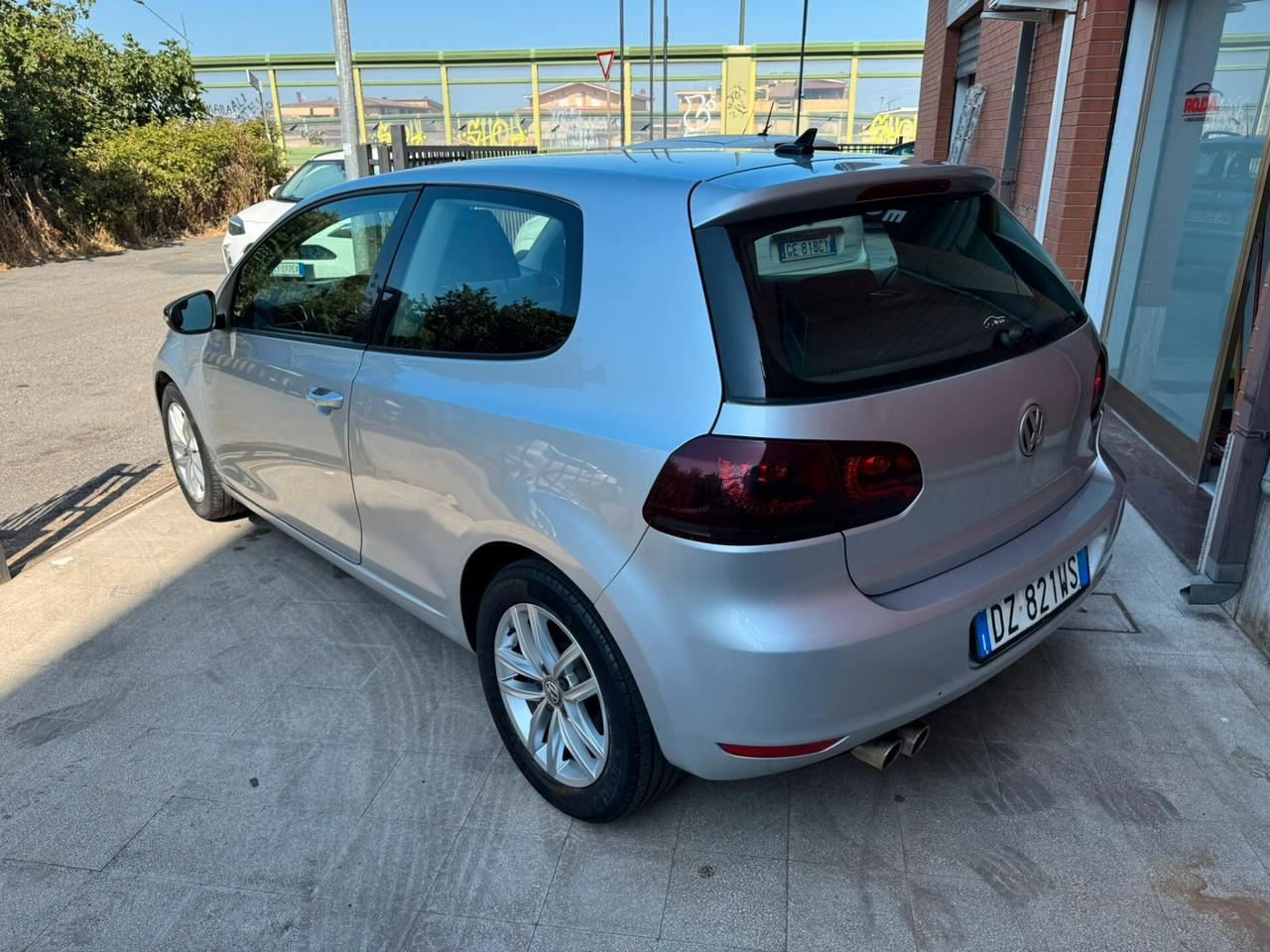 Volkswagen Golf 2.0 TDI 140CV DPF DSG 5p. Highline