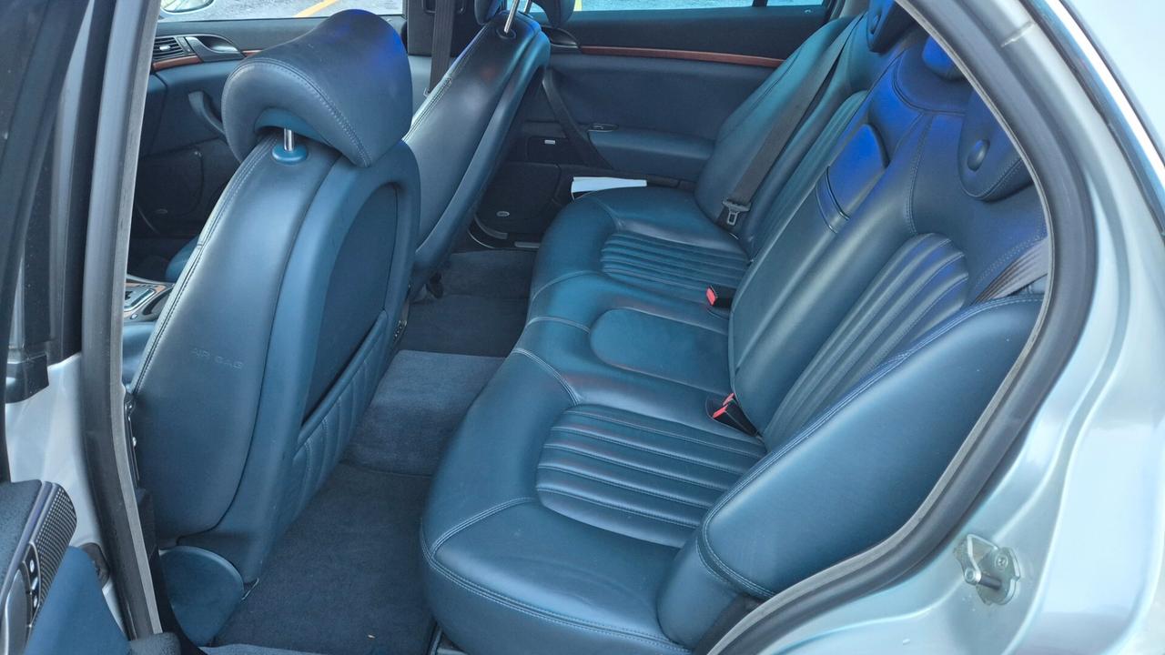 Lancia Thesis 2.4 JTD 20V aut. 100