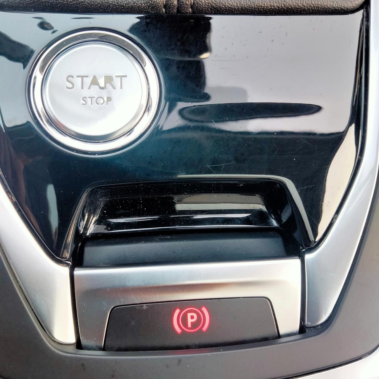 Peugeot 308 1.6 e-HDi 115 CV Stop&Start Allure