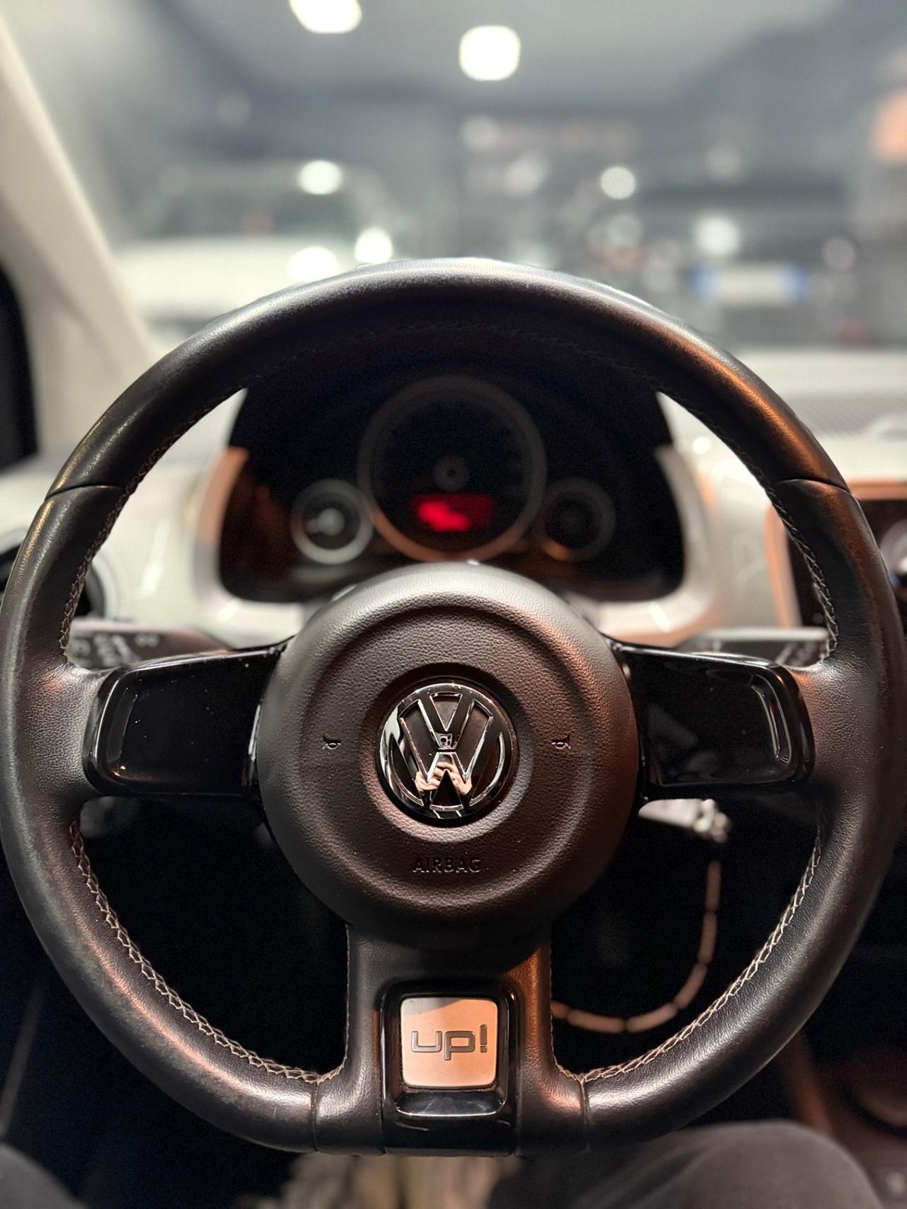 Volkswagen up! 1.0 75 CV 5p. cross ASG