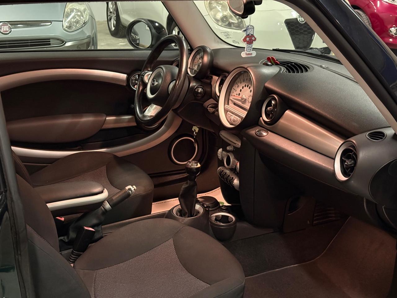 Mini 1.4 16V One Chili