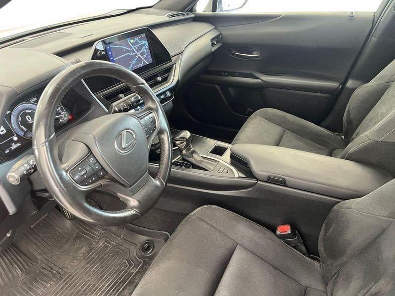 Lexus UX 250h Luxury 2wd cvt