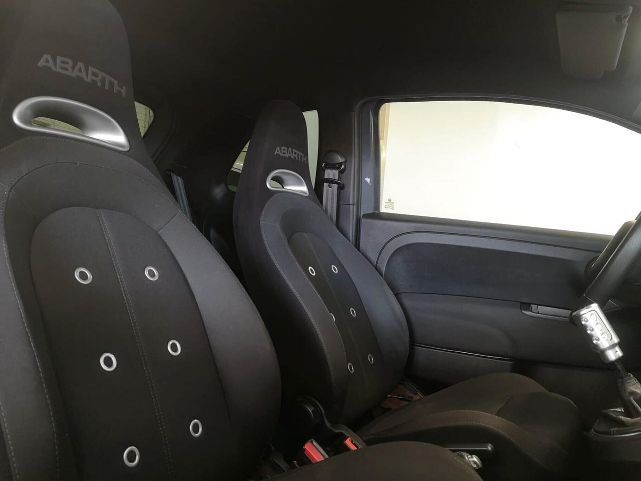 ABARTH 595 1.4 Turbo T-Jet 145 CV 70° Anniversario