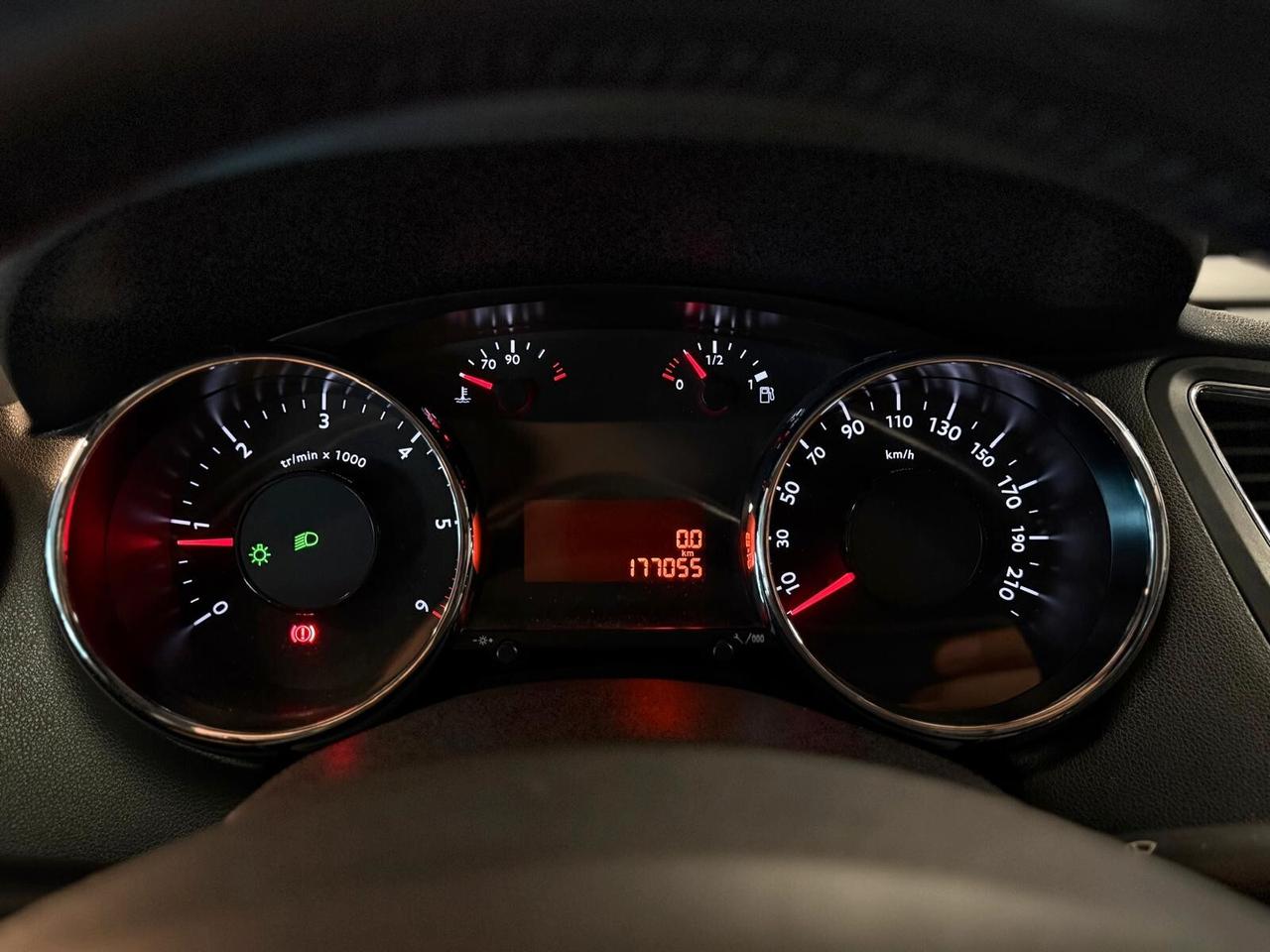 Peugeot 5008 1.6 HDi 112CV Tecno
