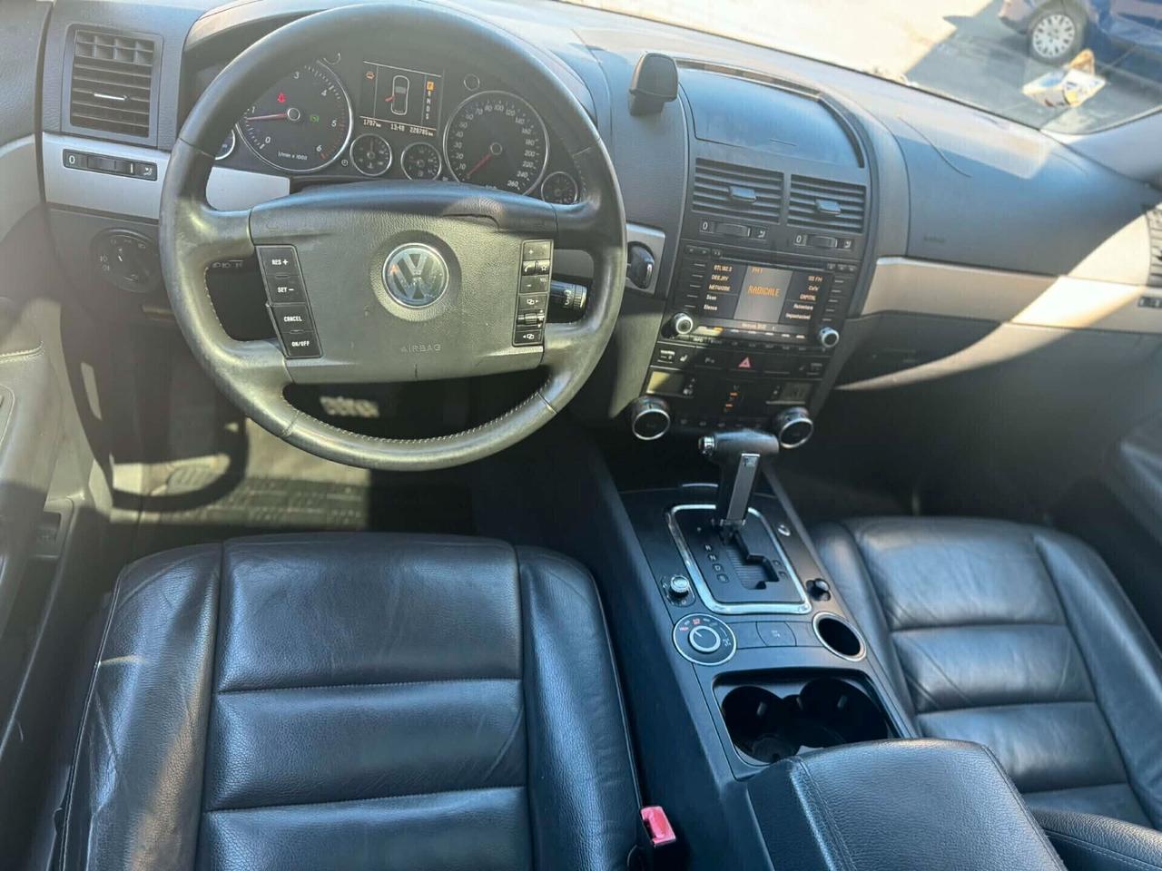 Volkswagen Touareg 2006 3.0 DIESEL INTERNI PELLE