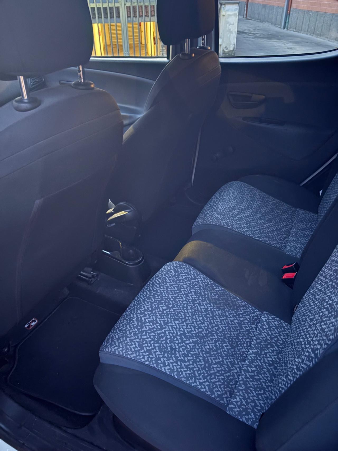 Lancia Ypsilon 1.0 FireFly 5 porte S&S Hybrid Ecochic Silver