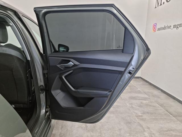 AUDI A1 SPB 25 TFSI S tronic Identity Black SLINE