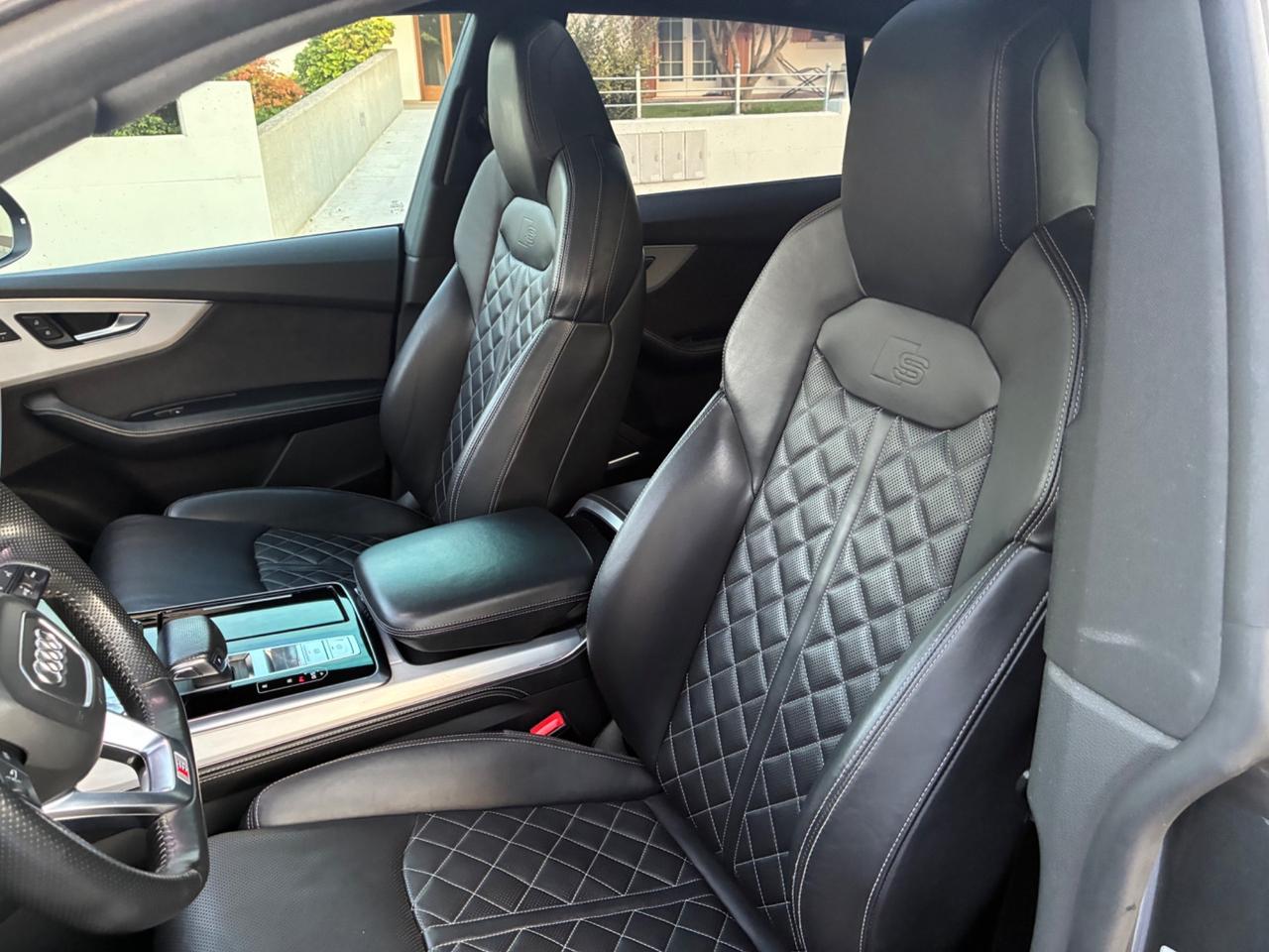 Audi Q8 50 TDI 286 CV quattro tiptronic Sport