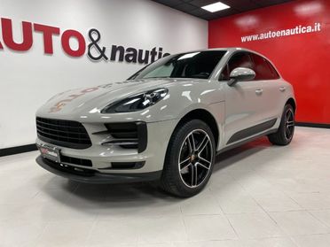 PORSCHE Macan 2.0