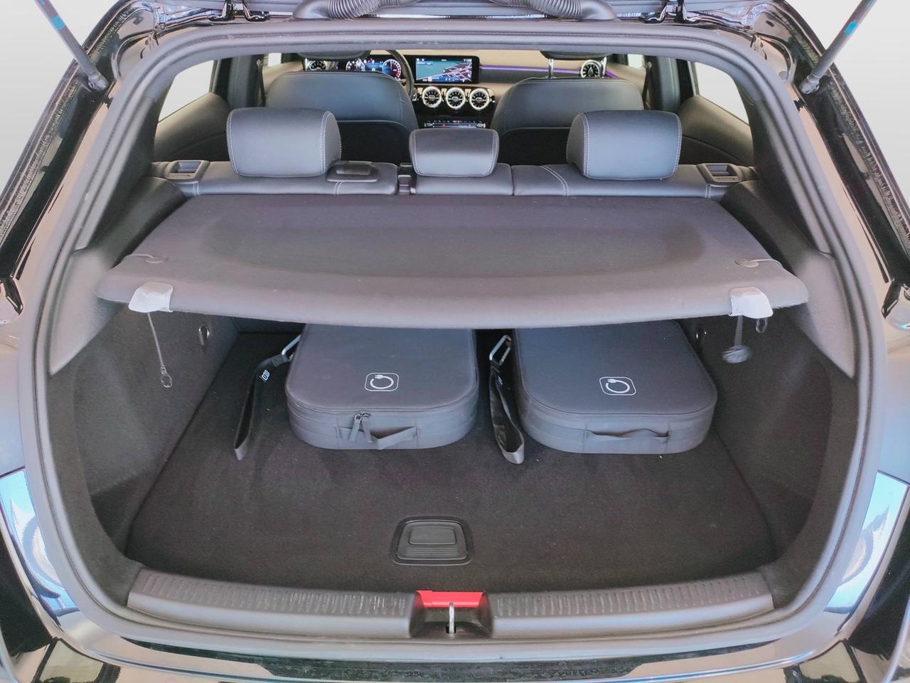 Mercedes-Benz Classe A - W177 2023 - A 250 e phev Progressive Advanced Plus auto