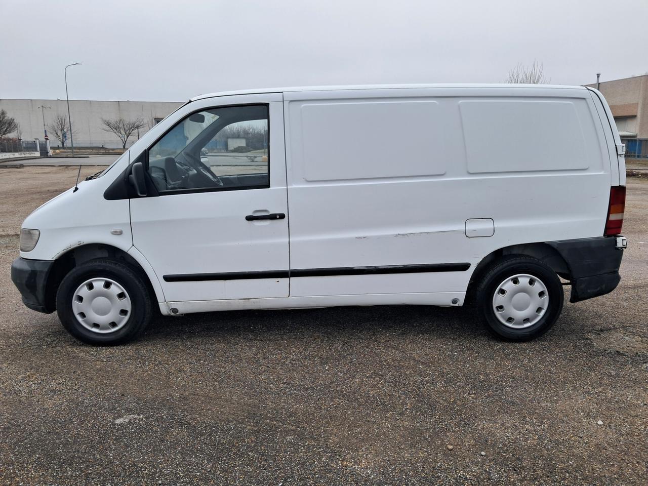 VITO 112 cdi GANCIO TRAINO