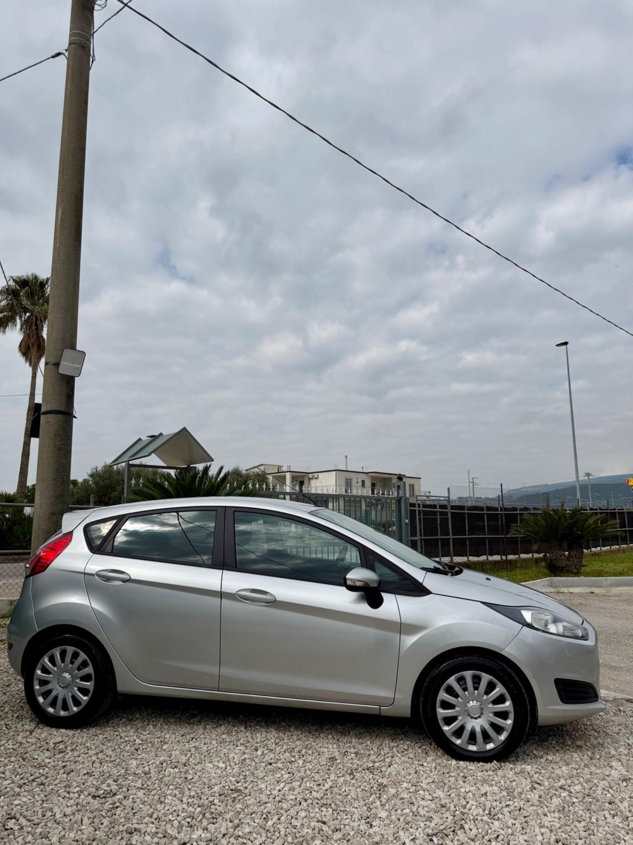 Ford Fiesta 1.5 TDCi 75CV 5 porte