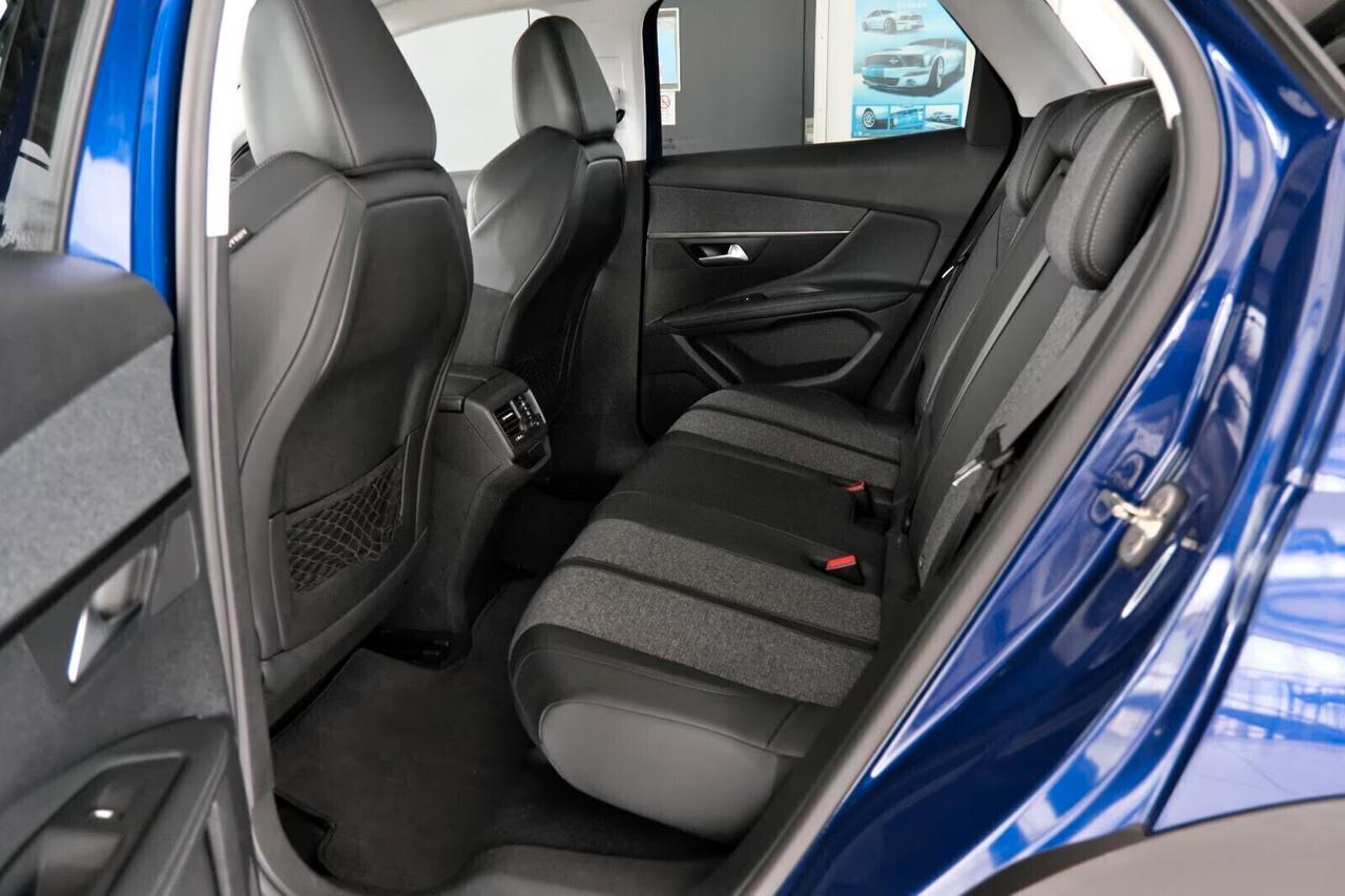 Peugeot 3008 BlueHDi 130 S&S EAT8 Allure ok neo patentati