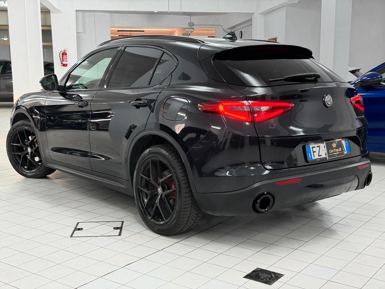 Alfa Romeo Stelvio 2.2 TD 210 CV B-TECH SEDILI VELOCE SPORTIVI AT8 Q4 RETROCAMERA PINZE ROSSO PADDLE UNICO PROPRIETARIO