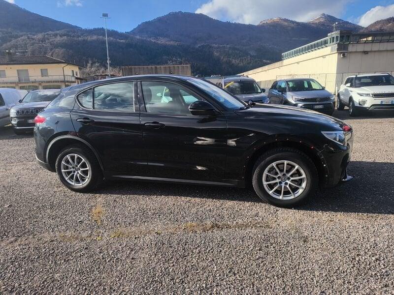 Alfa Romeo Stelvio 2.2 Td 180CV AT8 Q4 Business (no PRIVATI)