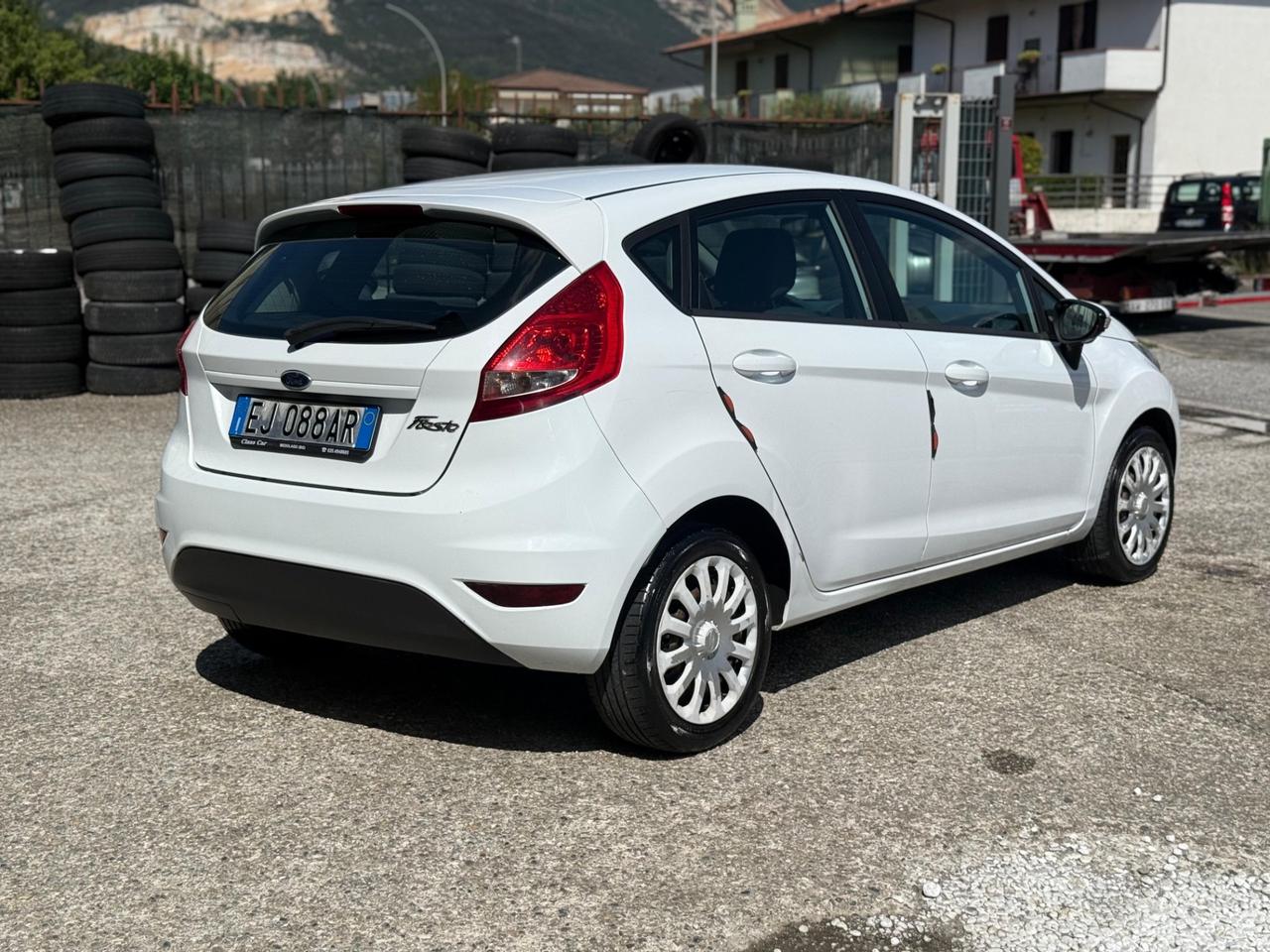 Ford Fiesta Titanium 1.2 benz gpl km 165.000 anno 2011