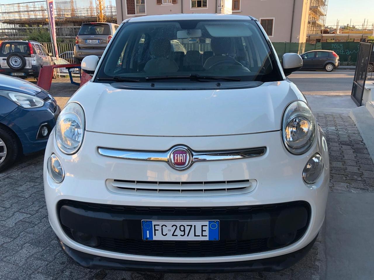 Fiat 500L Living 1.3 Multijet 95 CV Pop Star7 POSTI SOLO 68.296 KM!!! GARANZIA COMPLETA EUROPEA CONFORMGEST 12 MESI RINNOVABILE FINO A 36 MESI!!!