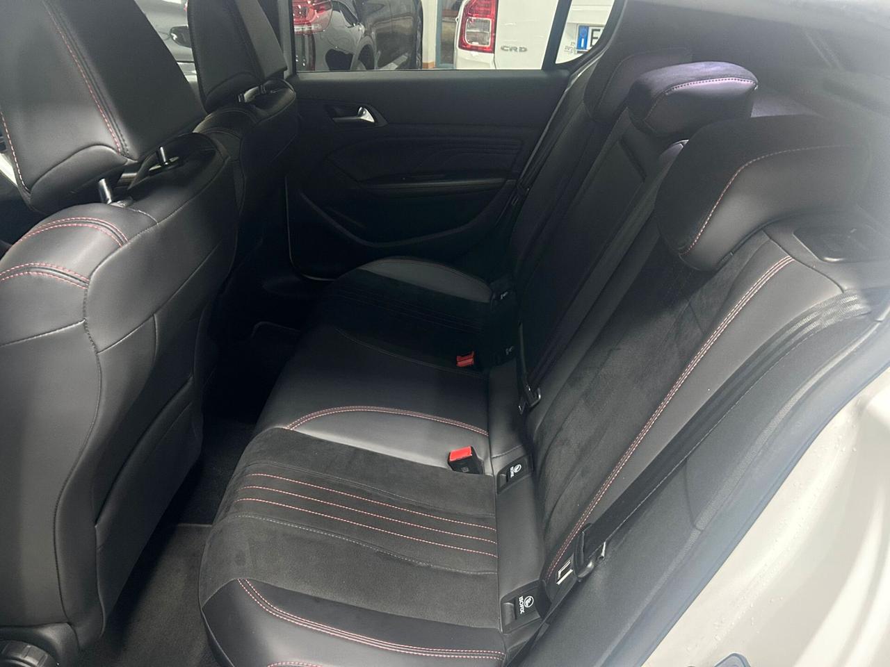 Peugeot 308 1.2B 130CV GT Line 2015