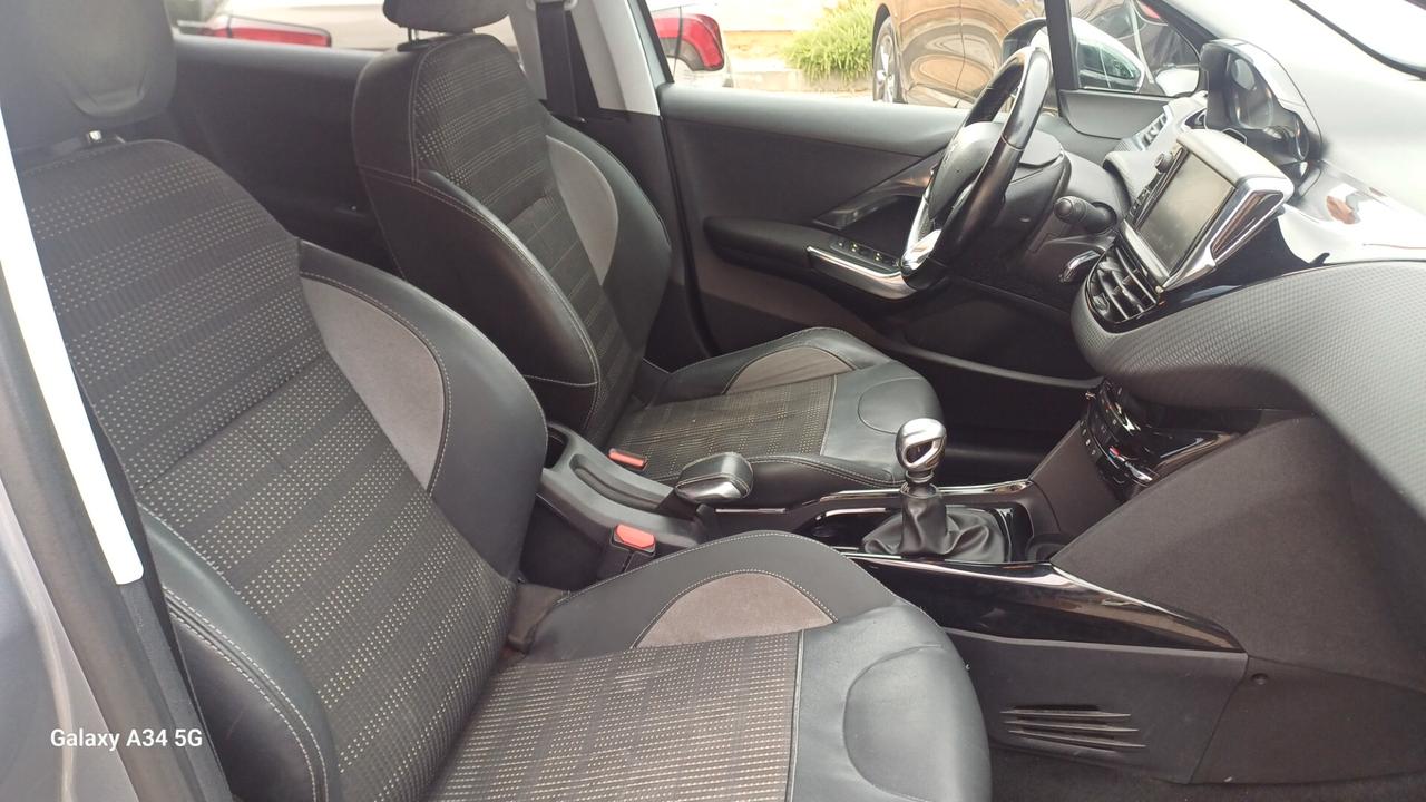 Peugeot 2008 BlueHDi 120 S&S Allure
