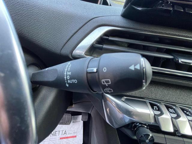 PEUGEOT 3008 PureTech Turbo 130 S&S EAT8 Allure Pack