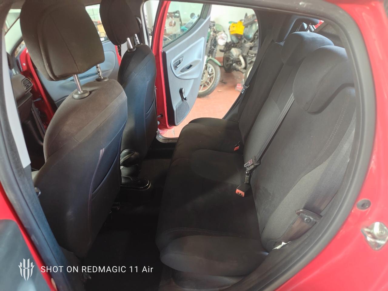 Lancia Ypsilon 1.2 69 CV 5 porte