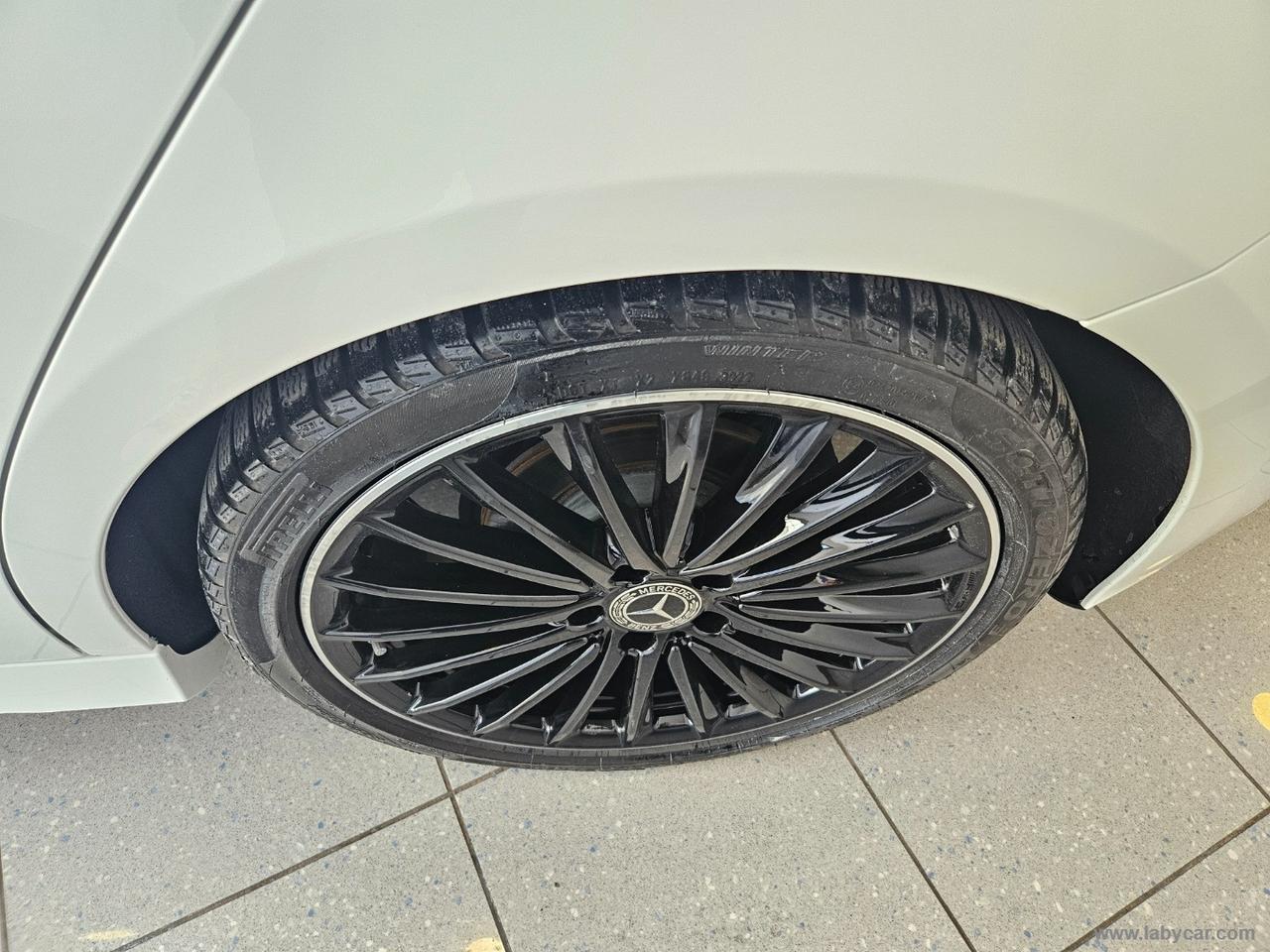 MERCEDES-BENZ A 200 d Automatic Premium Plus AMG Line