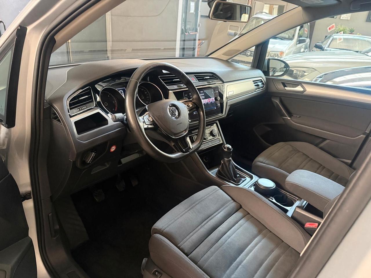 Volkswagen TOURAN1.6 TDI Executive Technology