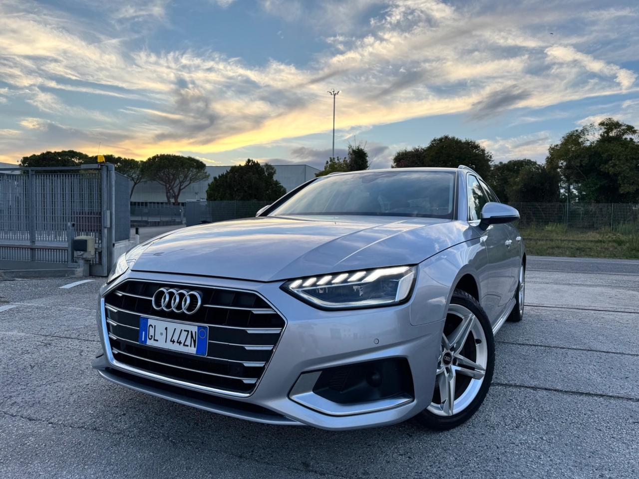 AUDI A4 Avant 2.0 Tdi Advanced - Virtual Matrix 18