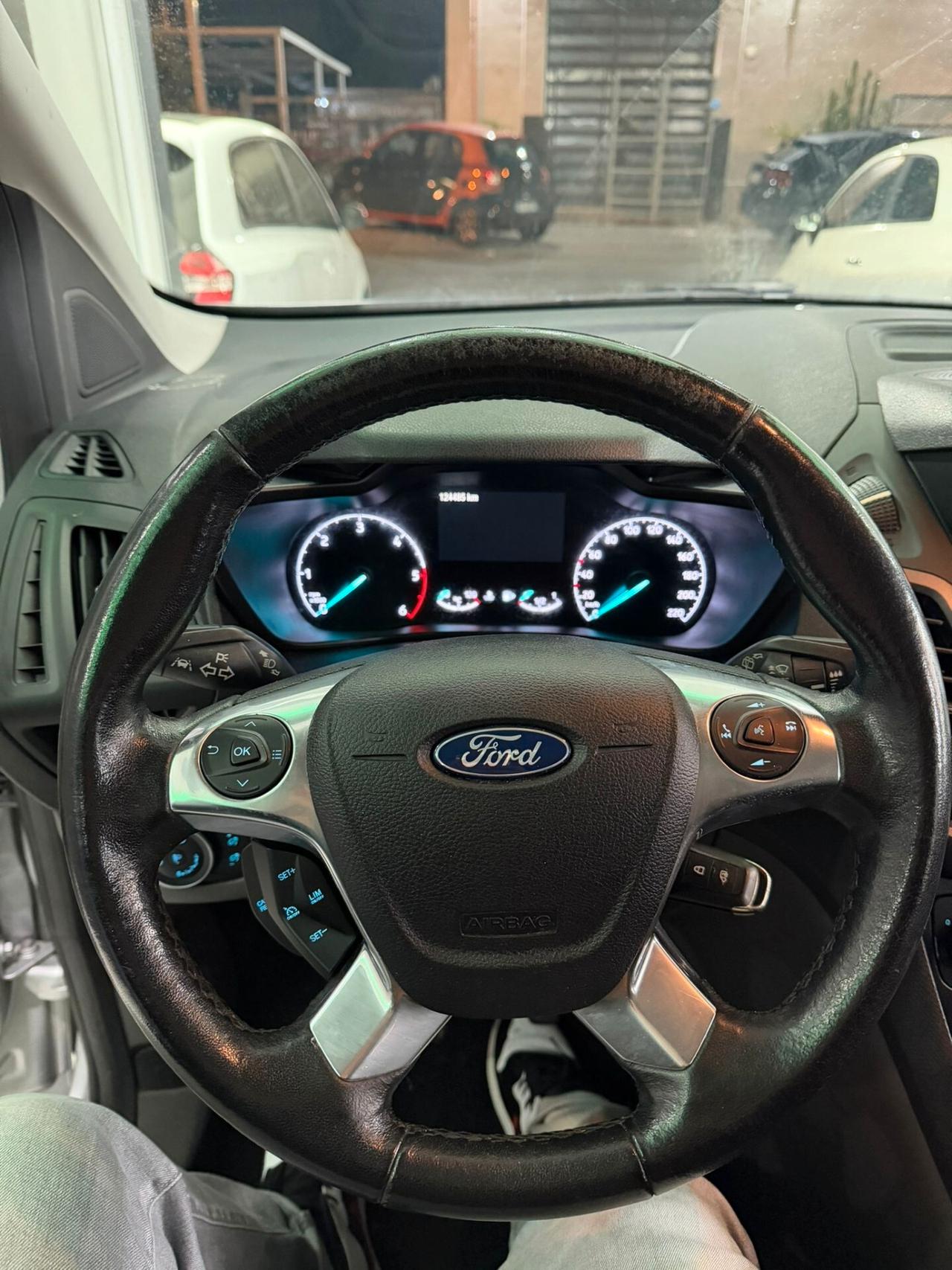 Ford Tourneo Connect 1.5 TDCi 120 CV Titanium