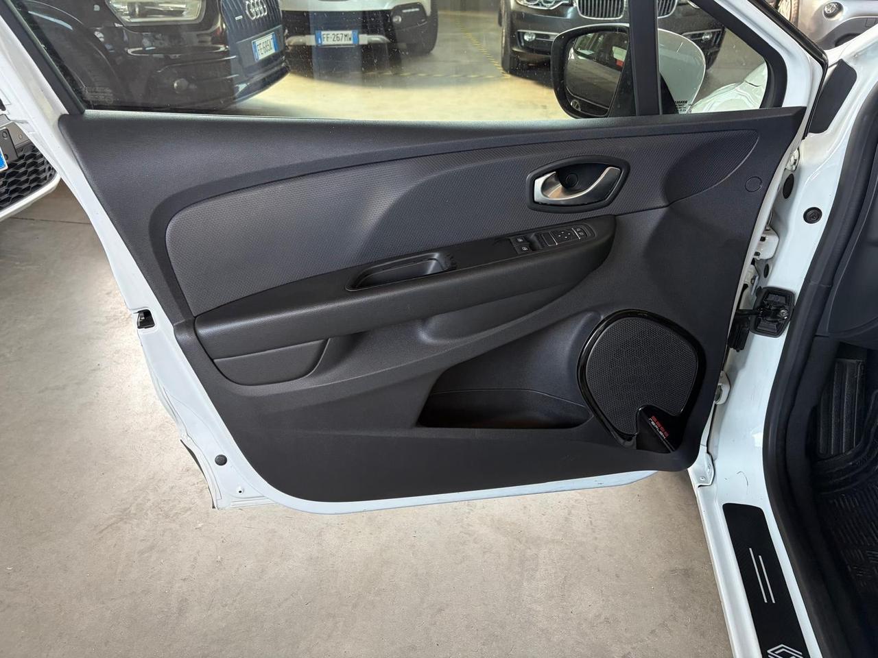 Renault Clio dCi 8V 75CV Start&Stop 5 porte Energy Zen