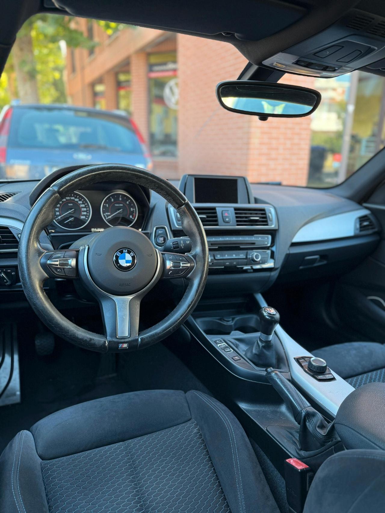 Bmw 116 116d 5p. Urban