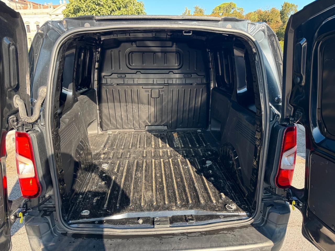 Citroen Berlingo BlueHDi 75 Van M Control