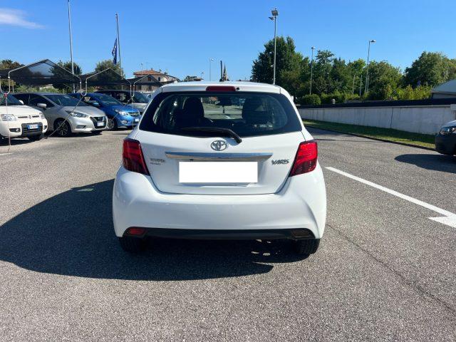 TOYOTA Yaris 1.4 D-4D 5 porte Lounge 1 PROP AUTO X NEOPATENTATI