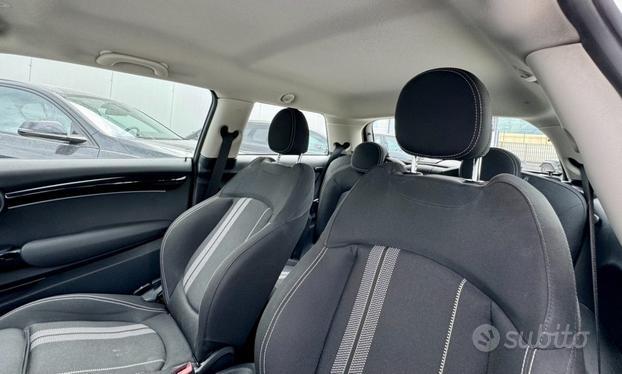 MINI Cooper SE Classic