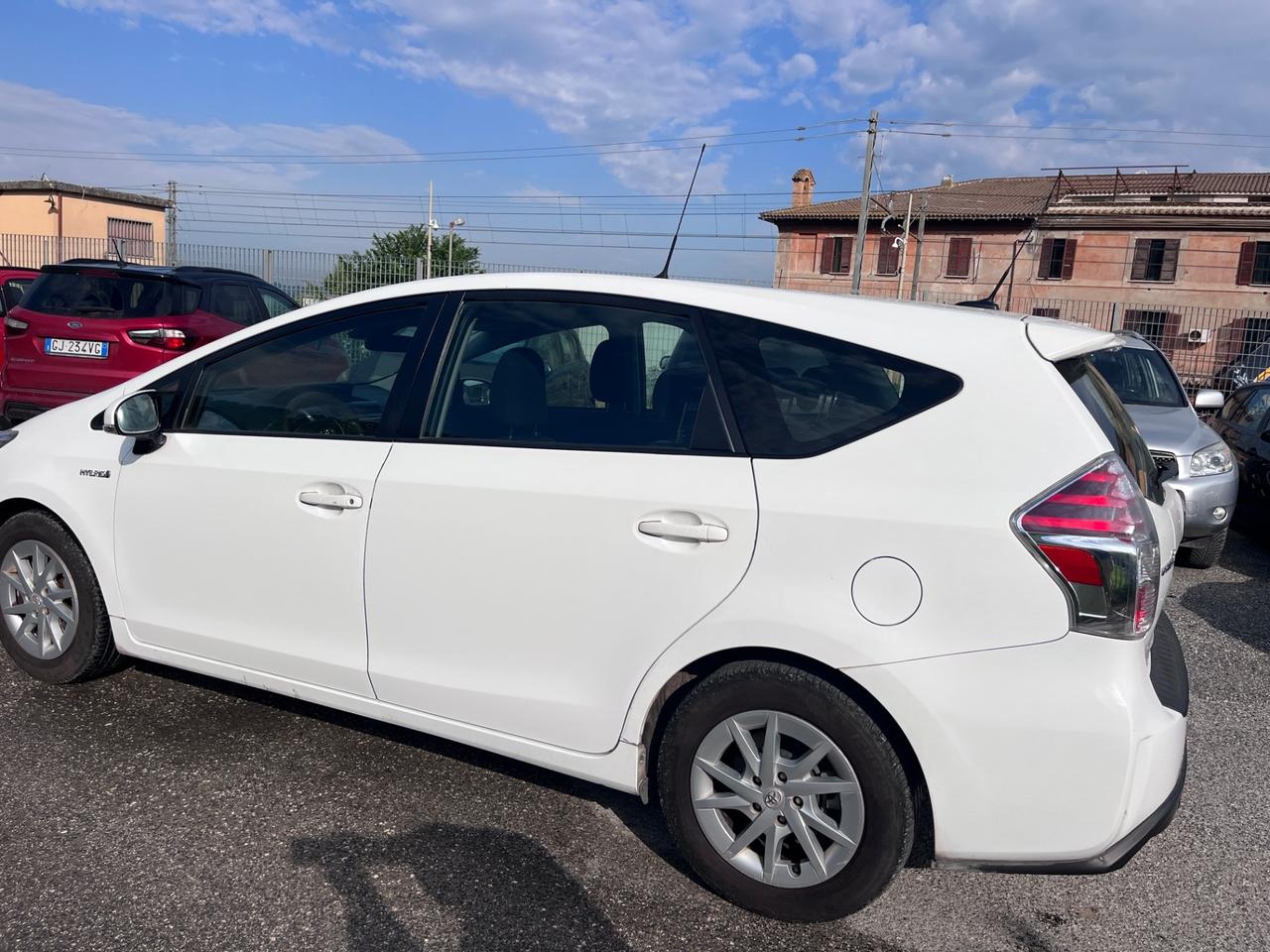 Toyota Prius 1.8 AWD Lounge