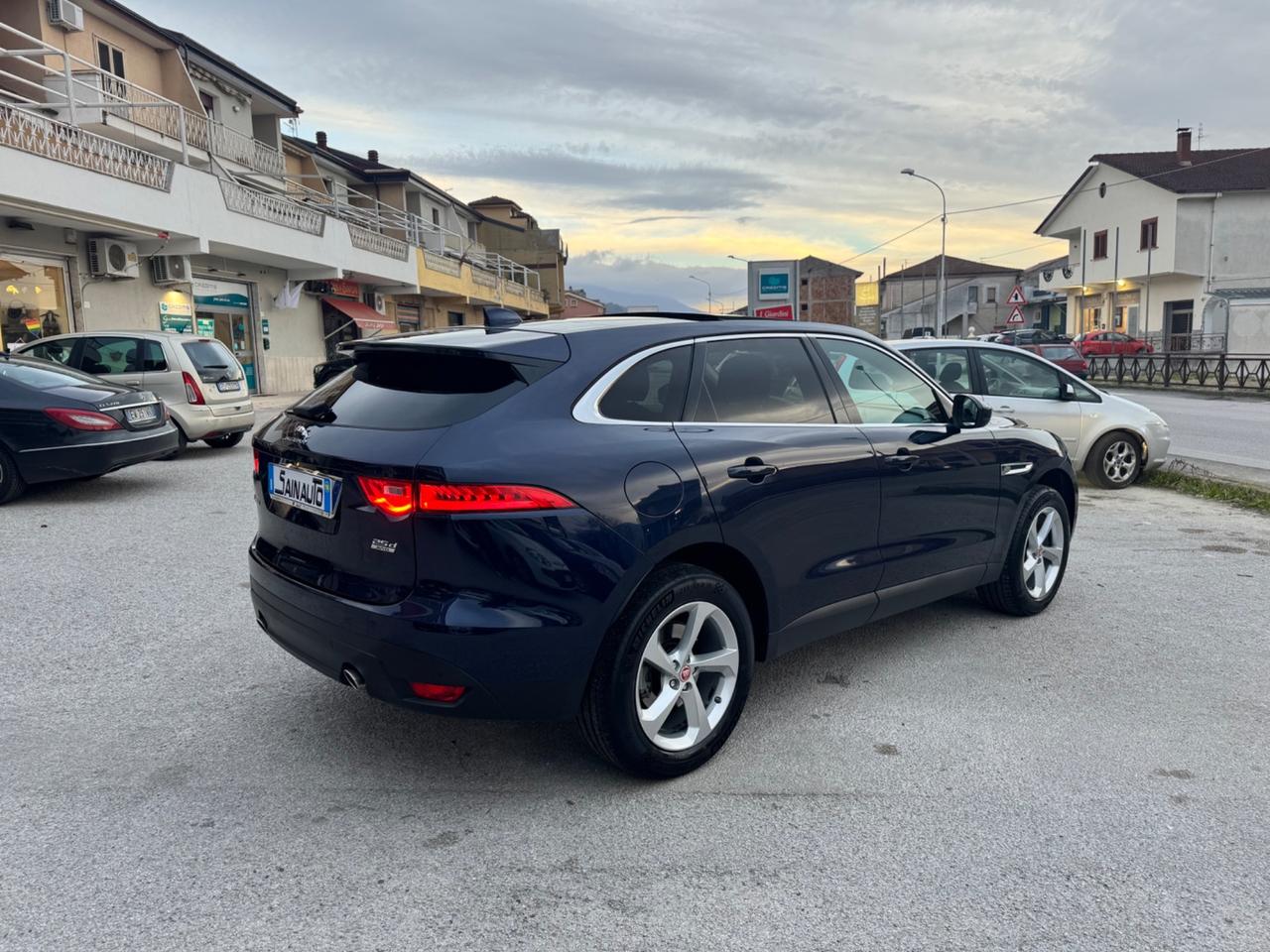 Jaguar F-Pace 2.5 D 240 CV AWD aut. Portfolio garanzia