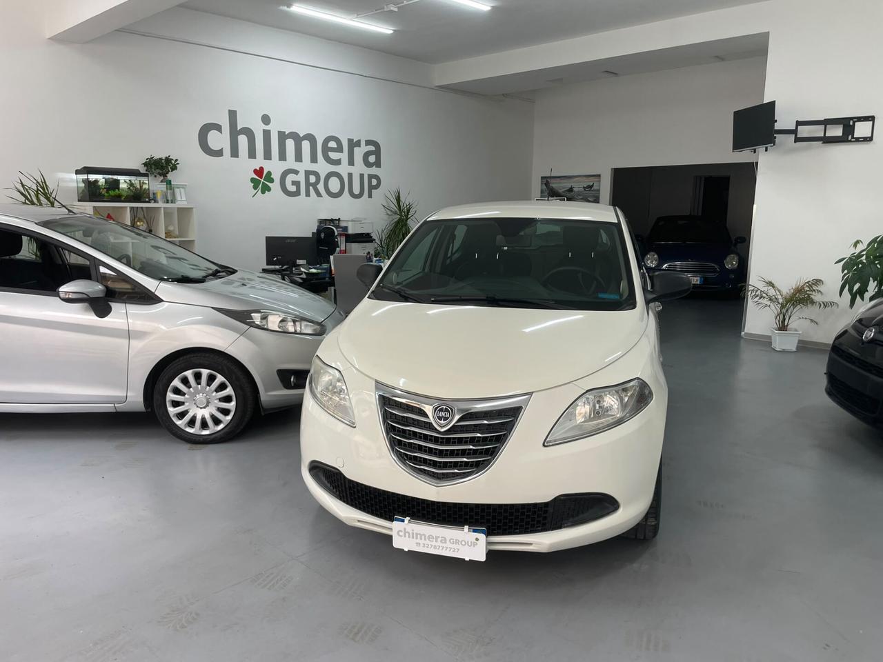 Lancia Ypsilon 1.2 69 CV 5 porte S&S Silver