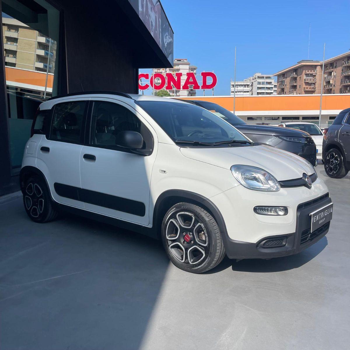 FIAT - Panda - 1.0 Hybrid 32.000KM