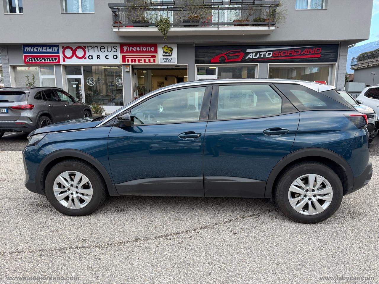 PEUGEOT 3008 Hybrid 136 e-DCS6 Allure