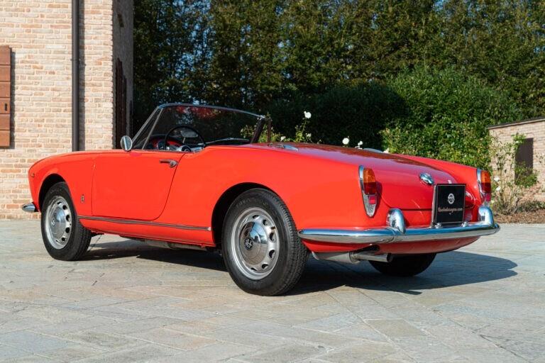 1964 Alfa Romeo Giulia Spider - RDS01661