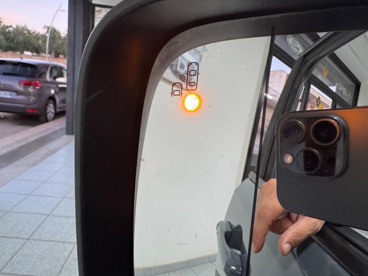 JEEP RENEGADE 1.6 Mjt 120CV LIMITED RETROCAMERA/ PDC
