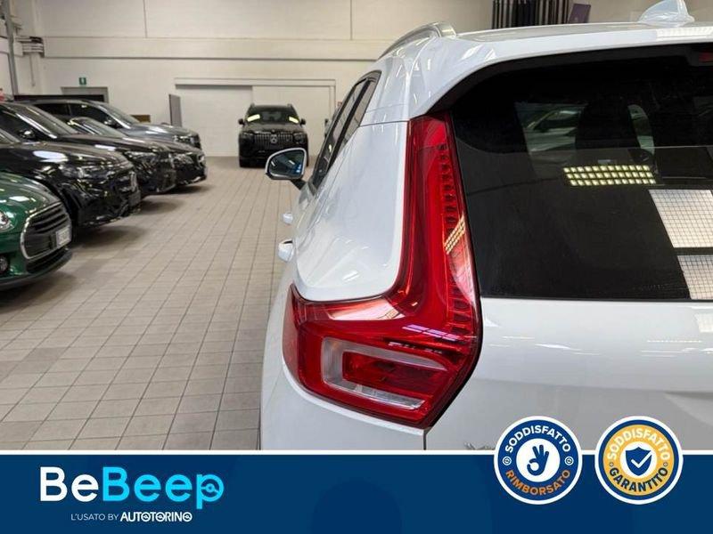 Volvo XC40 2.0 D3 MOMENTUM AWD GEARTRONIC MY20