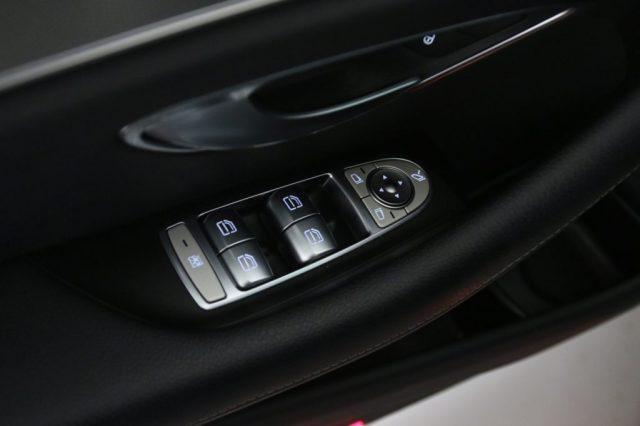 MERCEDES-BENZ E 220 d 4Matic Auto Premium/PARK ASSIST/SEDILI ELETT.