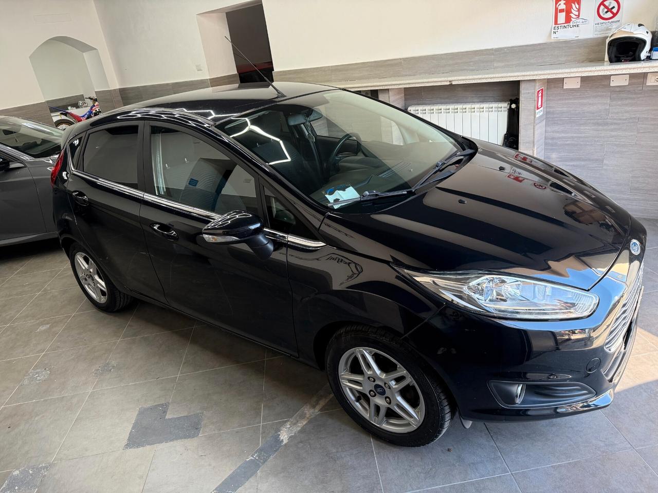 Ford Fiesta 1.5 TDCi 75CV 5 porte Titanium