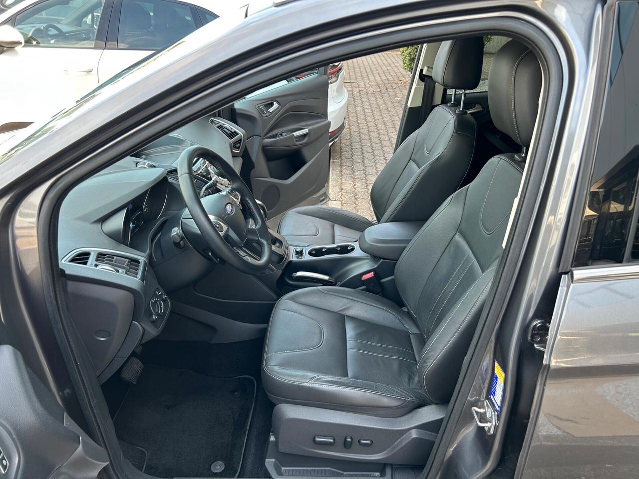 Ford Kuga 2.0 tdci Titanium 4wd 140cv powershift