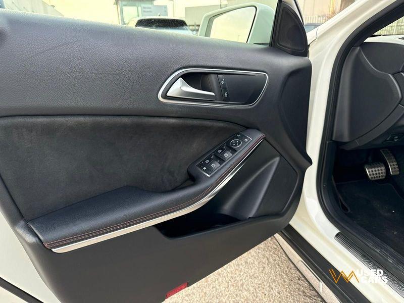 Mercedes-Benz GLA GLA 200 d Automatic Premium