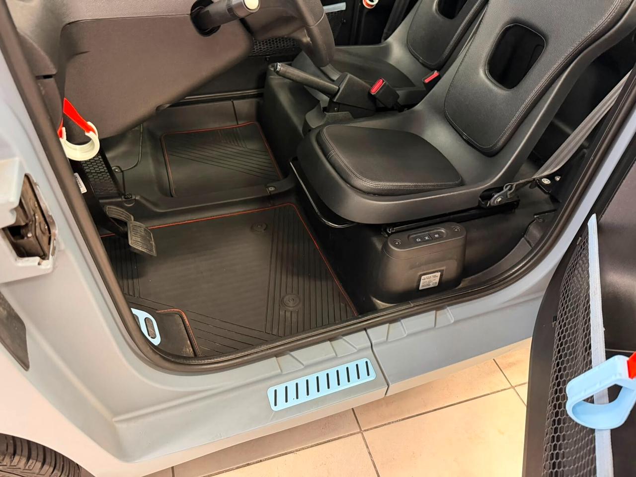 Citroen Ami My Pack Blue RATE A PARTIRE DA 70 AL MESE