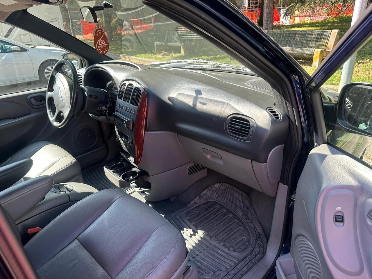 Chrysler Voyager Grand 2.8 CRD cat Limited Auto